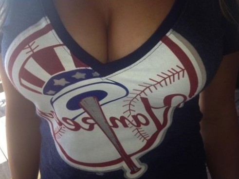 Big Yankees boobs!